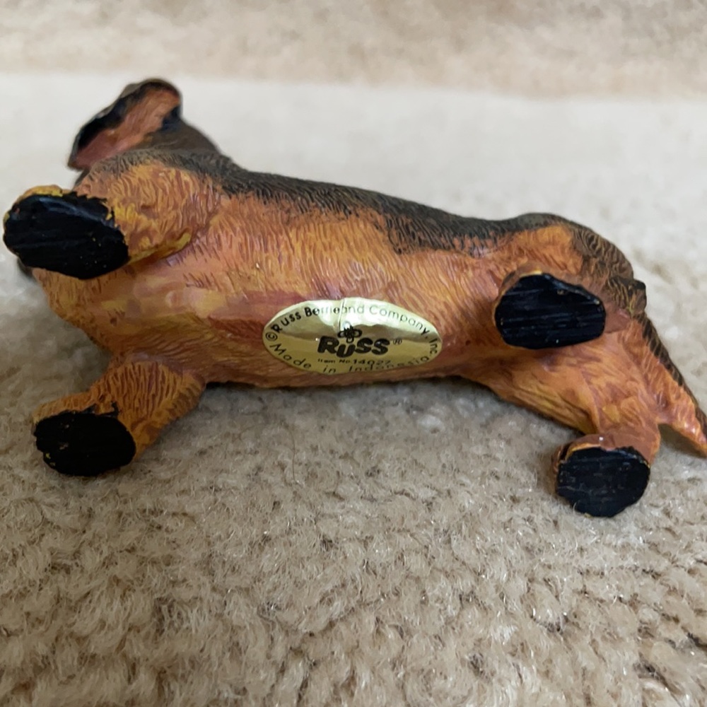 Dachshund resin figurine - Picture 6 of 8